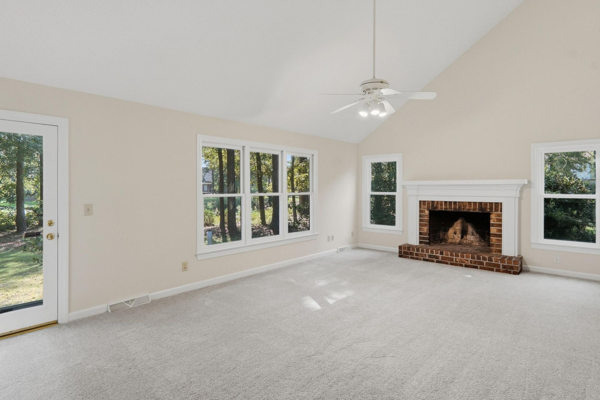 8622 Arthur Hills Circle Photo 16