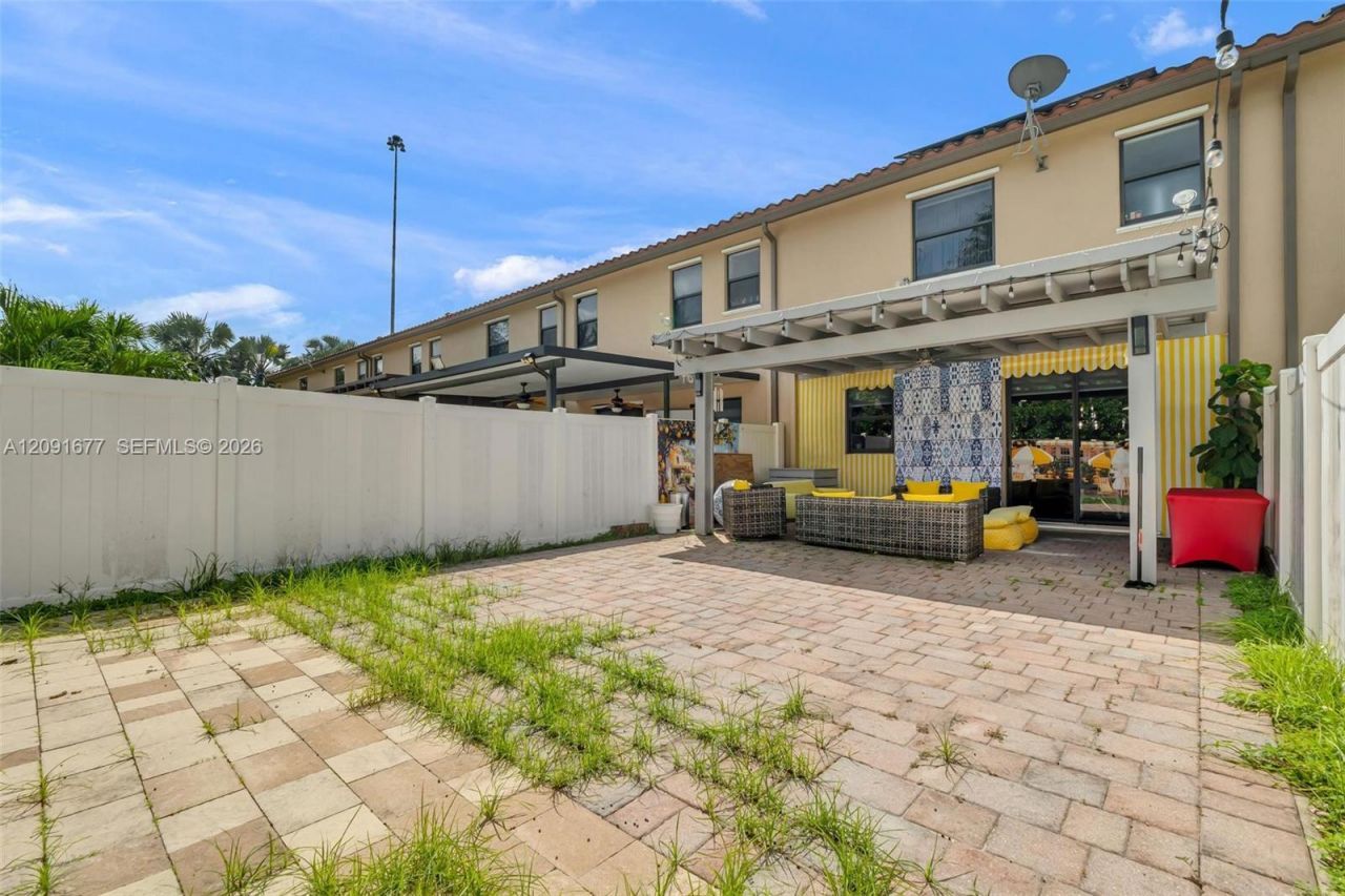 3309 W 91st Ter, Hialeah, FL 33018 Photo