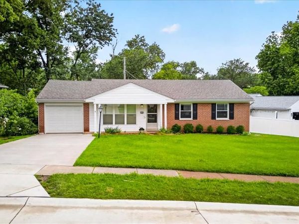 328 Danworth Court , St Louis, MO 63122