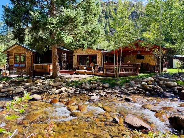626 Riverside Dr, Lyons, CO 80540