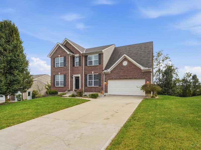 7477 Hunters Creek Lane, Colerain Township, OH 45247 Photo 2