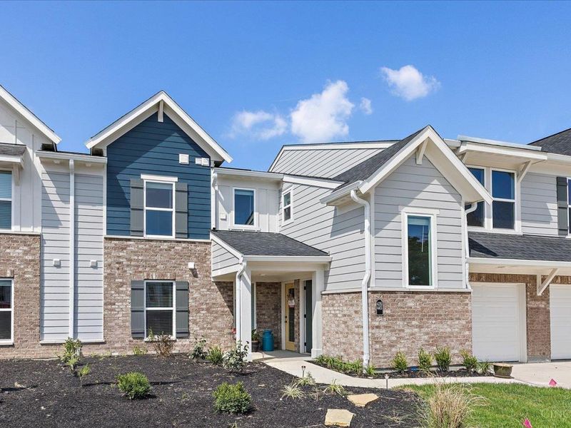 435 Pilot Point, Unit 1-303, Vandalia, OH 45377 Photo 1