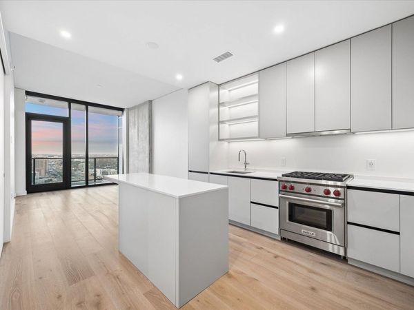 610 Davis ST, Unit 3806, Austin, TX 78701