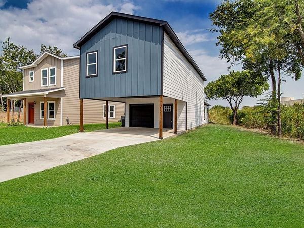 316 W Gambrell Street, Fort Worth, TX 76115