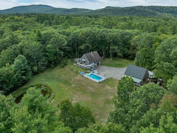 456 Wentworth Road, Brookfield, NH 03872