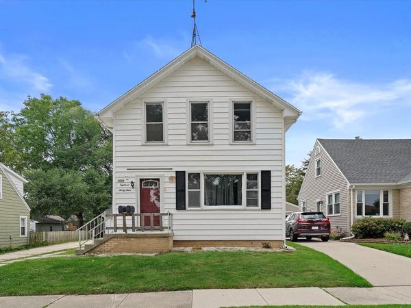 1834 N 21 STREET, Sheboygan, WI 53081