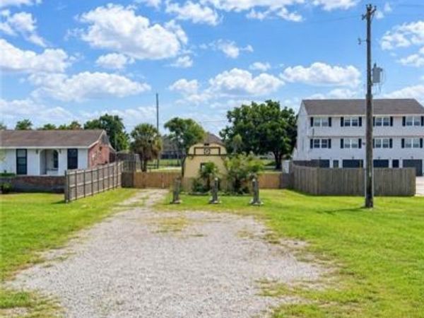 4732 PONTCHARTRAIN Drive , Slidell, LA 70458