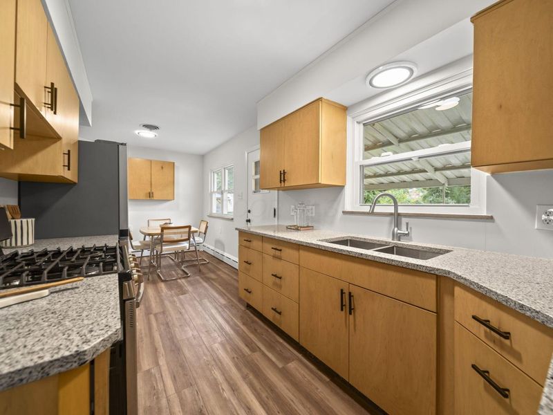3496 Wicklow Road , Columbus, OH 43204 Photo 10