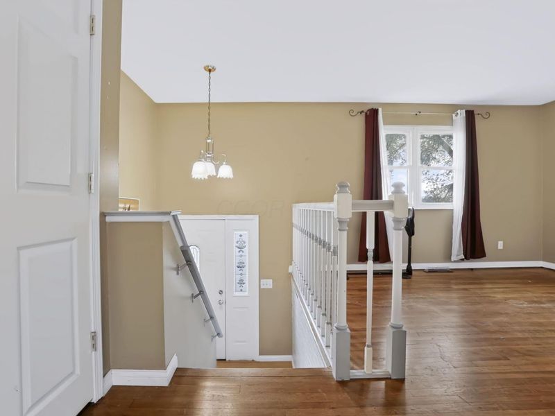 3096 Hatfield Court , Columbus, OH 43232 Photo 7