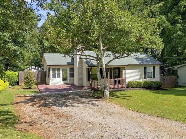 2550 Lakeview Trail , Cumming, GA 30041
