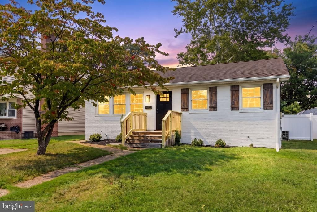 8483 ARBUTUS ROAD , PASADENA, MD 21122