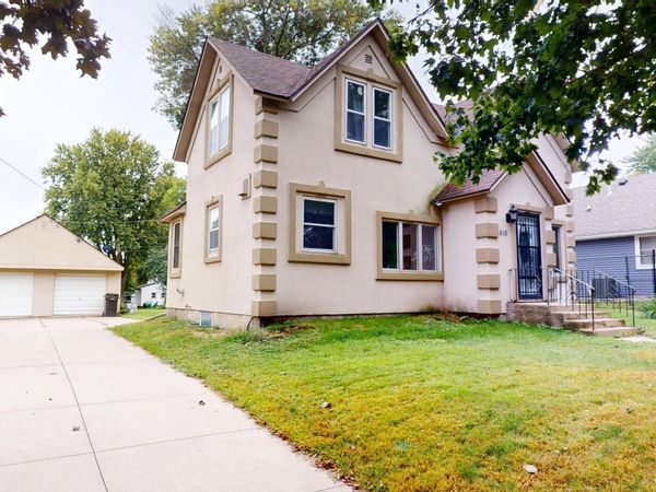 416 1st Street SW, New Richland, MN 56072