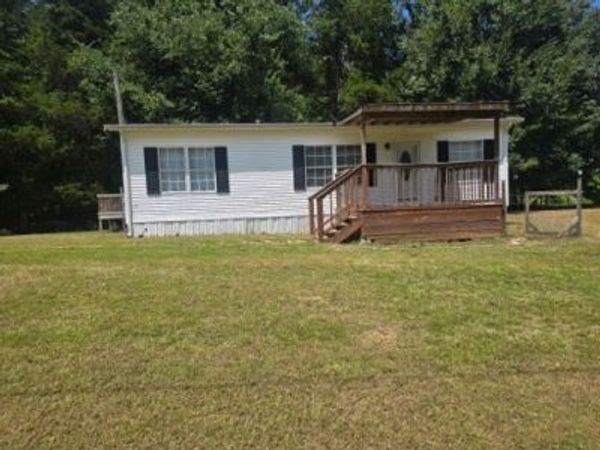 233 Sunnyfield Ln , Camden, TN 38320