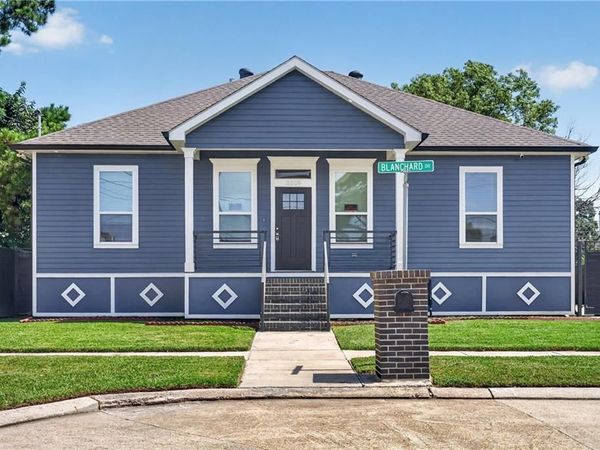 2509 BLANCHARD Drive , Chalmette, LA 70043
