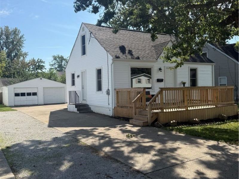 1356 Stratford Street, Barberton, OH 44203 Photo 3