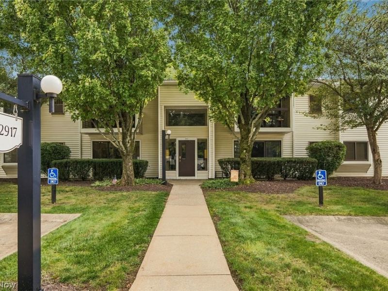 2917 N Bay Drive, Unit M-9, Westlake, OH 44145 Photo 2