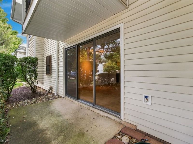 2917 N Bay Drive, Unit M-9, Westlake, OH 44145 Photo 5