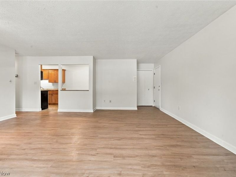 2917 N Bay Drive, Unit M-9, Westlake, OH 44145 Photo 7