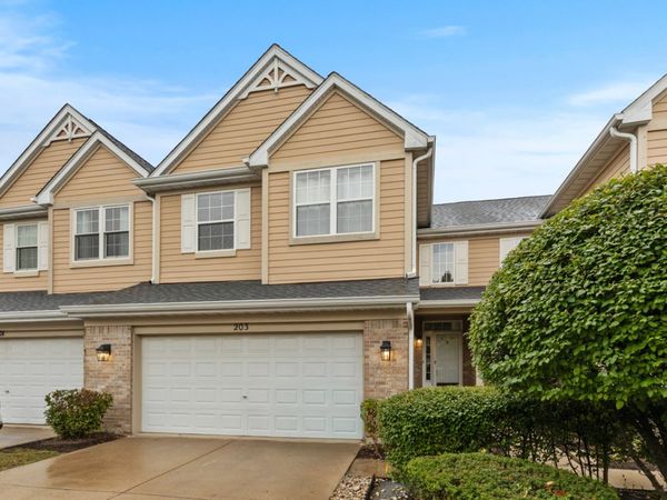 203 Westminster Drive , Bloomingdale, IL 60108