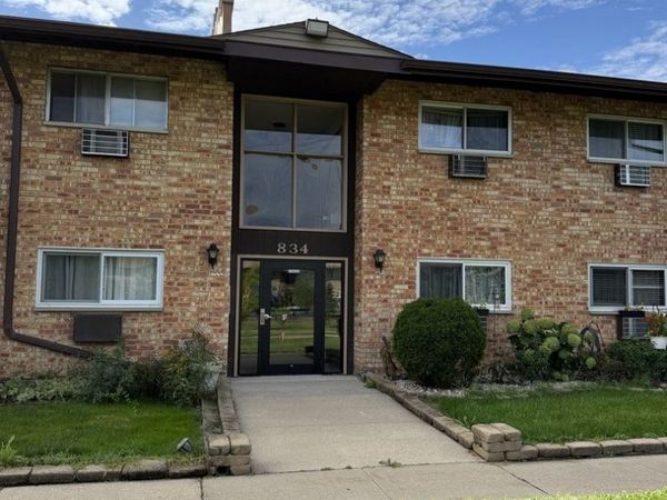 834 E Old Willow Road , Unit 216, Prospect Heights, IL 60070