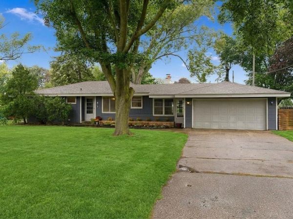 815 W 24th Street, Holland, MI 49423