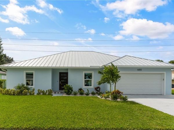 655 26th Court , Vero Beach, FL 32962