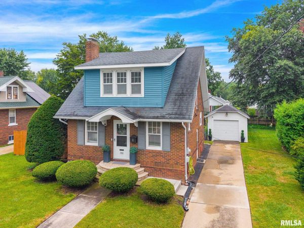 788 E LOSEY Street, Galesburg, IL 61401