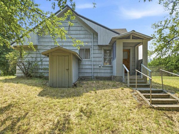 4916 Hwy 25 S. Hwy, Hunters, WA 99137