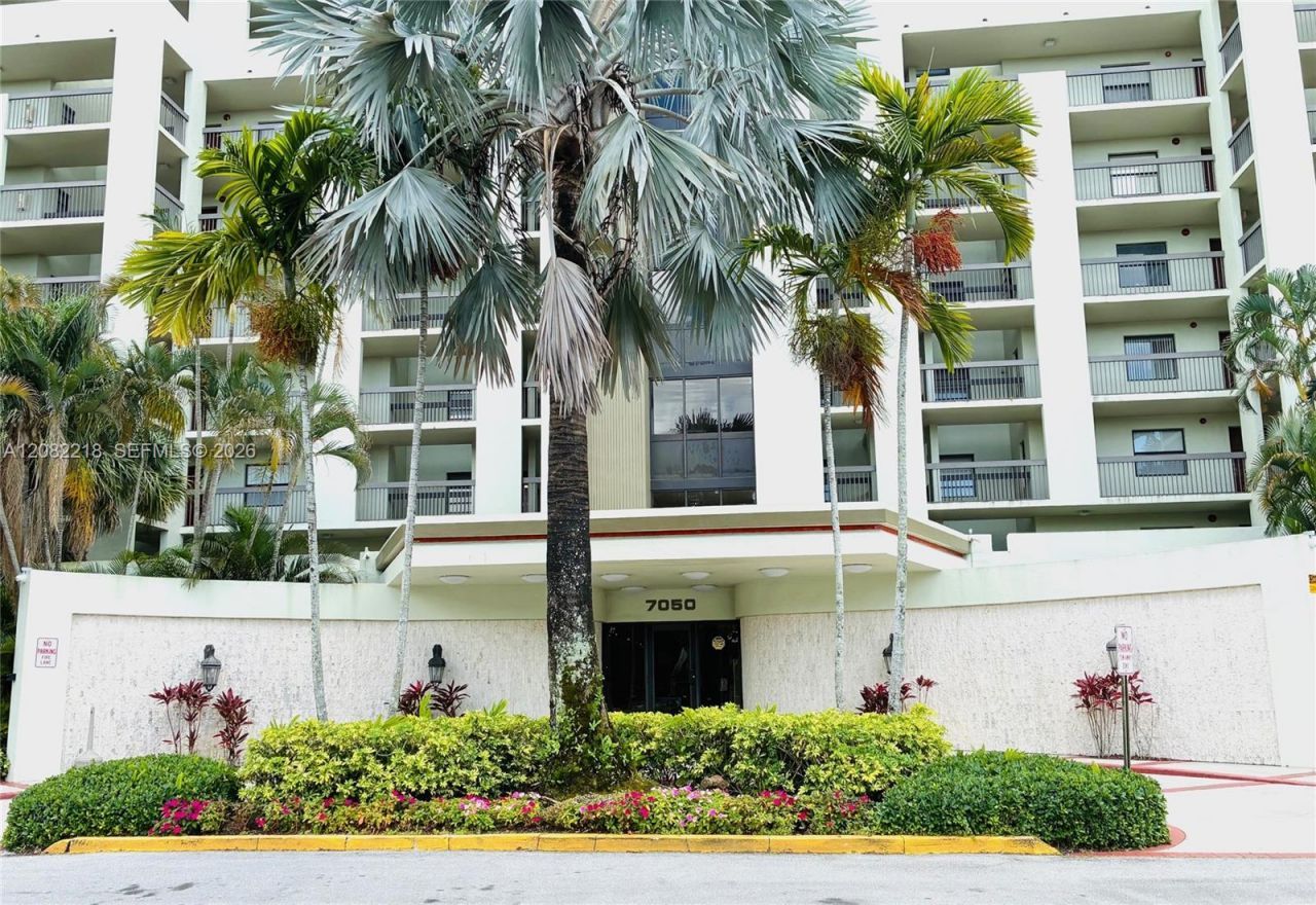 7050 NW 44th St, Unit 708, Lauderhill, FL 33319 Photo