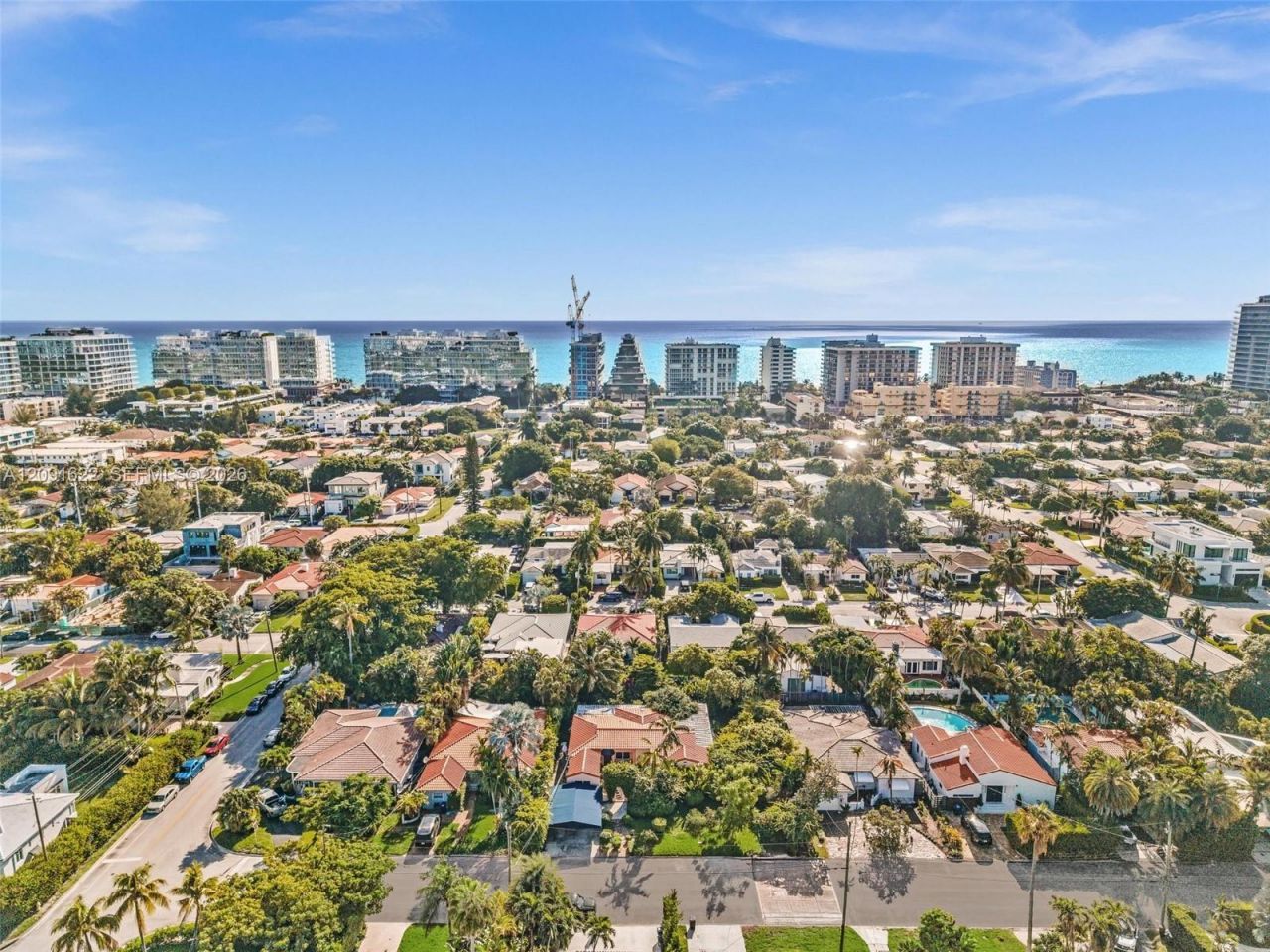 8945 Dickens Ave , Surfside, FL 33154 Photo