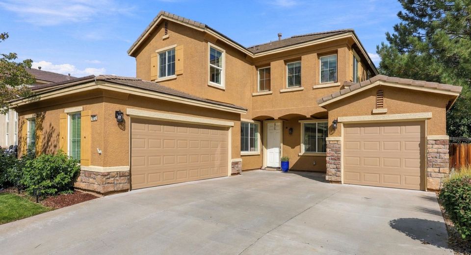 6672 Magical Drive, Sparks, NV 89436 Photo