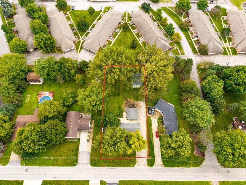 5708 McCartney Road, Sandusky, OH 44870 Photo 3
