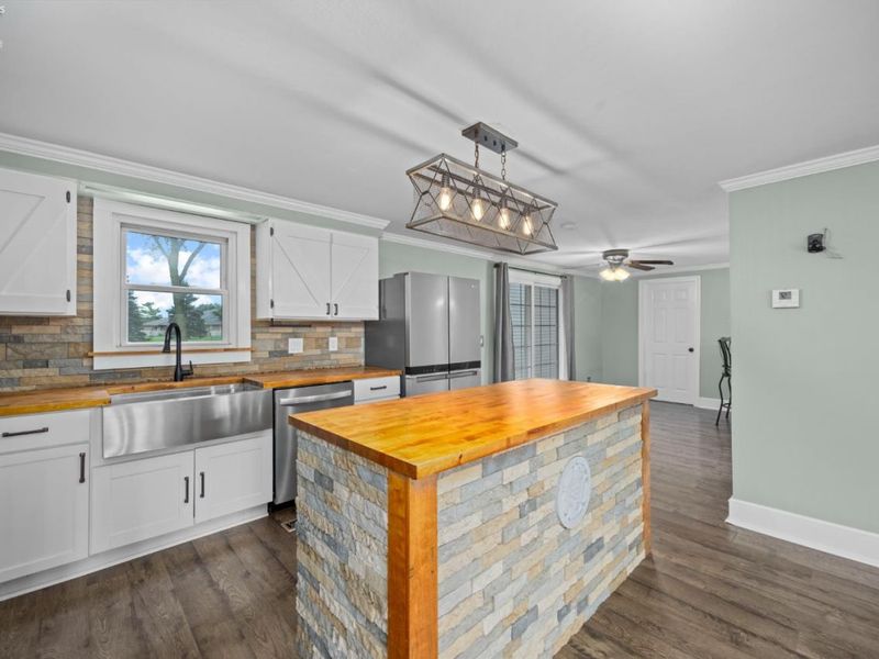 5708 McCartney Road, Sandusky, OH 44870 Photo 8
