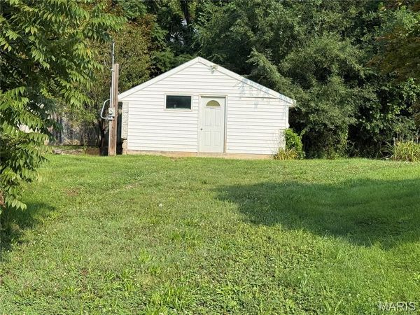 401 Fulton Avenue , Hannibal, MO 63401