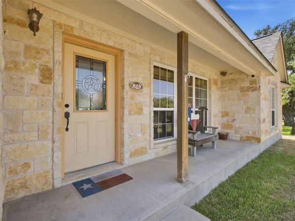 305 Pecan DR, Kingsland, TX 78639