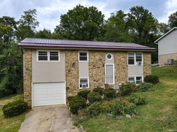315 N Chandler Drive, Ellettsville, IN 47429