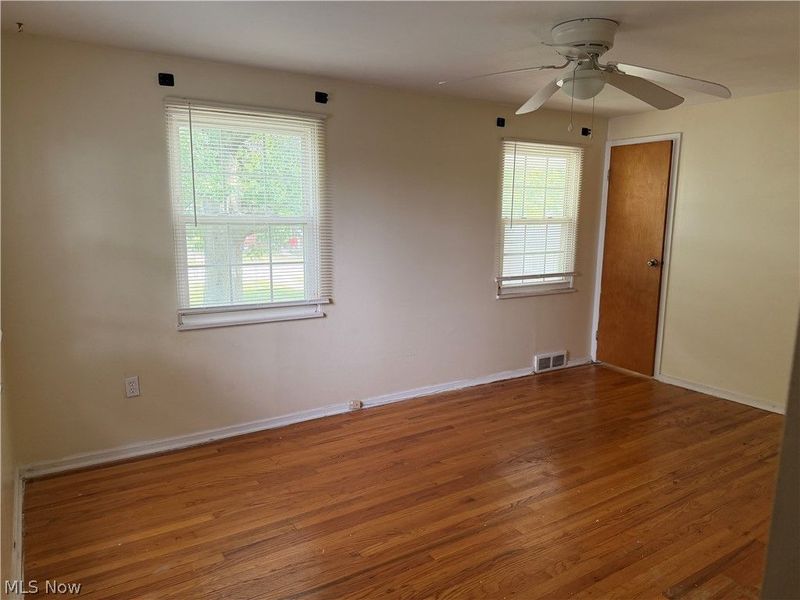 294 E 235th Street, Euclid, OH 44123 Photo 11