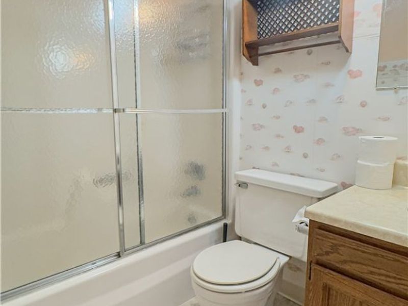 184 Belvedere Drive, Bloomingdale, OH 43910 Photo 13