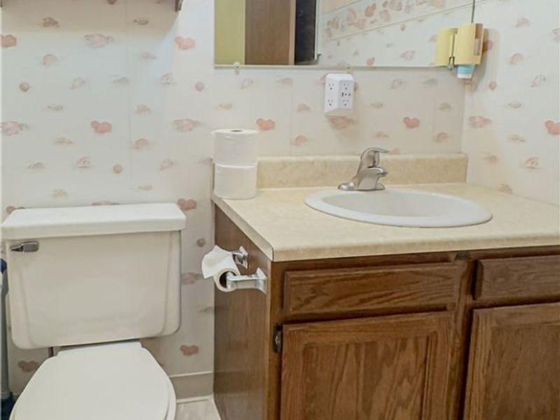 184 Belvedere Drive, Bloomingdale, OH 43910 Photo 14