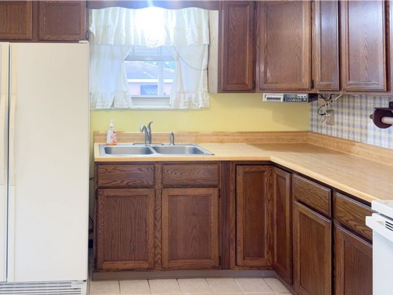 184 Belvedere Drive, Bloomingdale, OH 43910 Photo 9