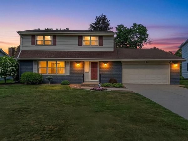 506 PINE TERRACE, Green Bay, WI 54303