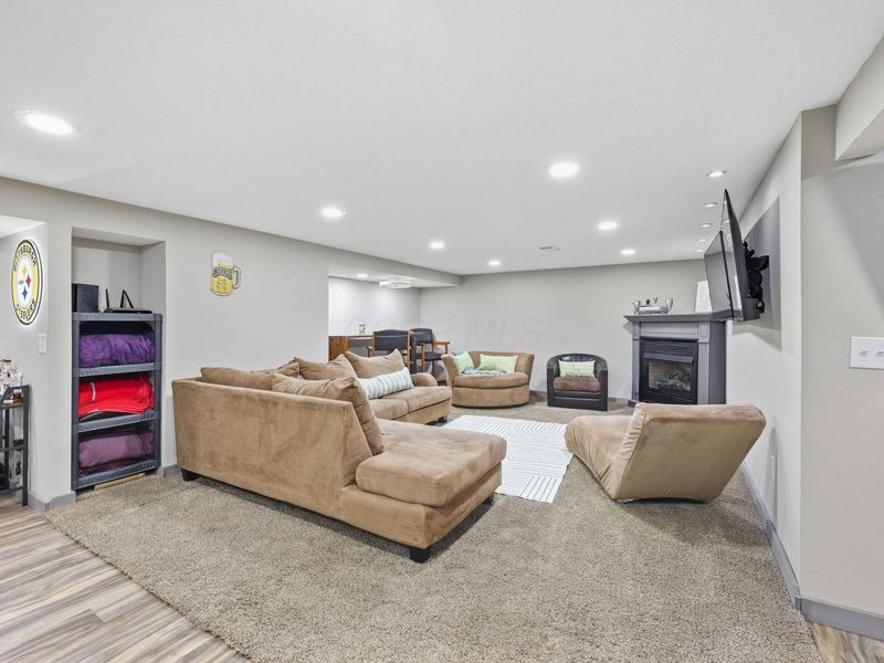1088 Torrey Hill Drive, Columbus, OH 43228 Photo 23