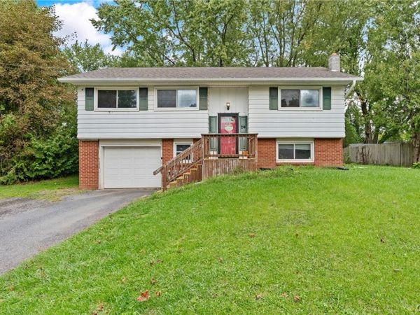 416 Idlewood Boulevard, Baldwinsville, NY 13027