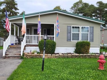 3450 Howard Road , Unit 114, Hamburg, NY 14075