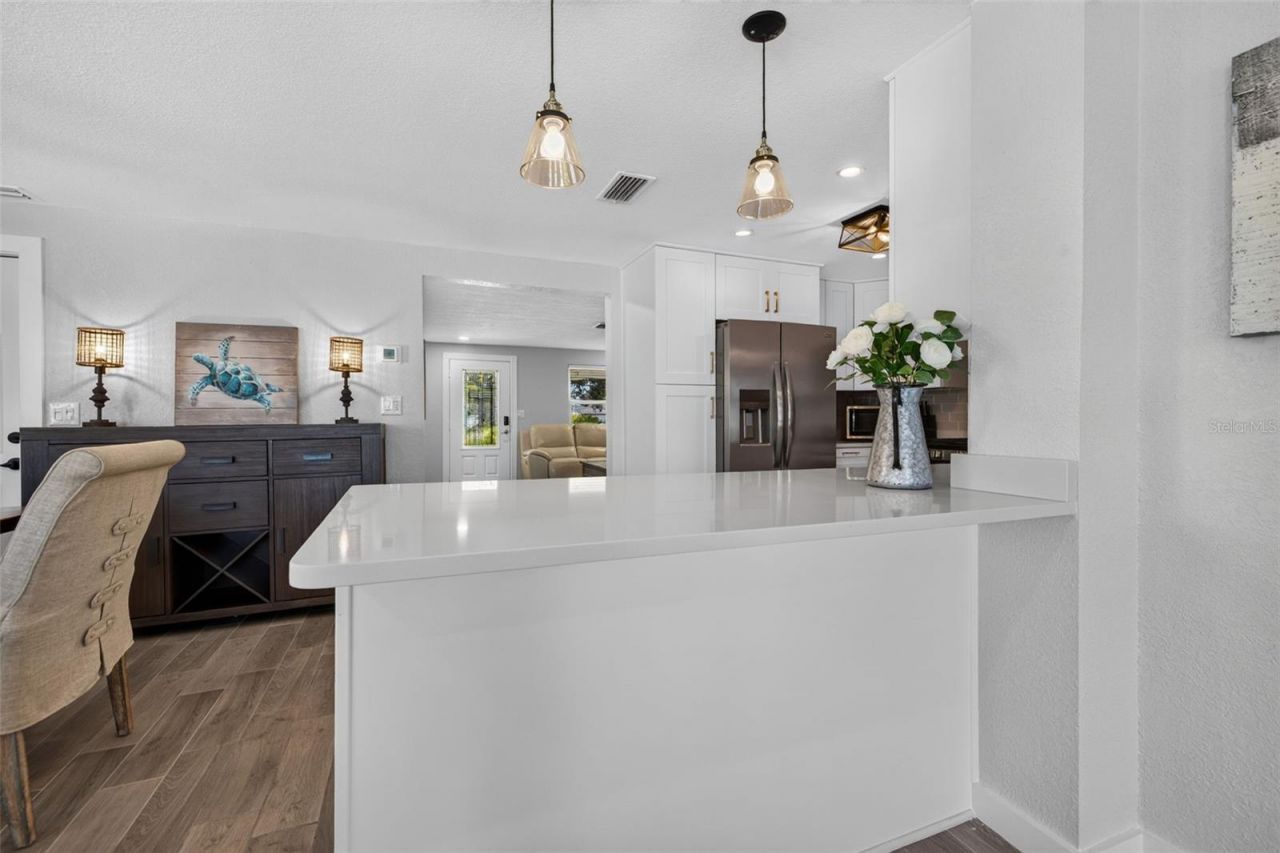 209 Tallahassee Drive Ne, Saint Petersburg, FL 33702 Photo