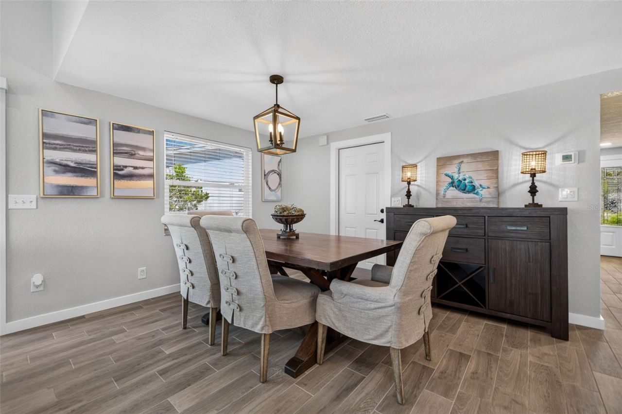 209 Tallahassee Drive Ne, Saint Petersburg, FL 33702 Photo