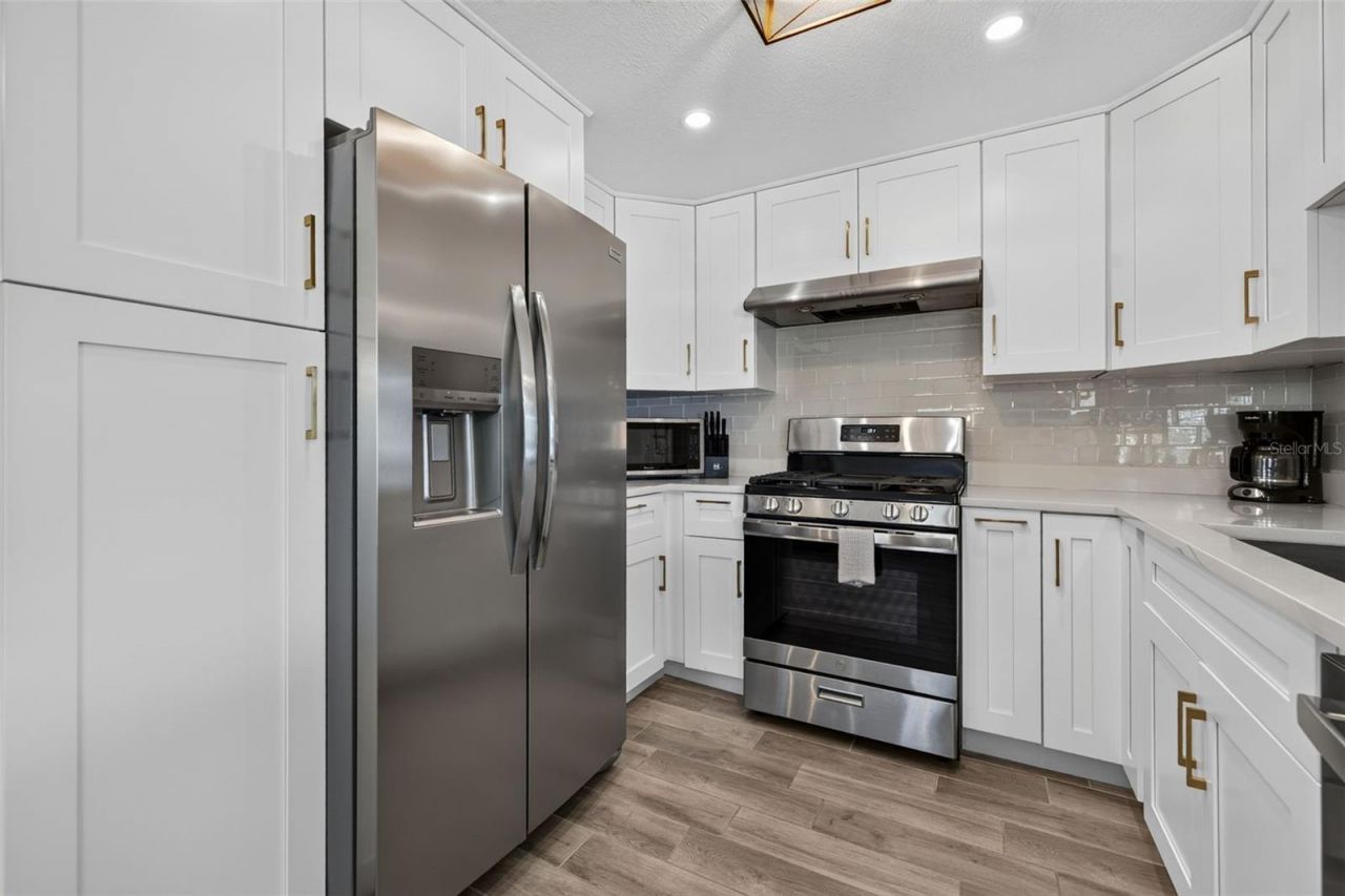 209 Tallahassee Drive Ne, Saint Petersburg, FL 33702 Photo