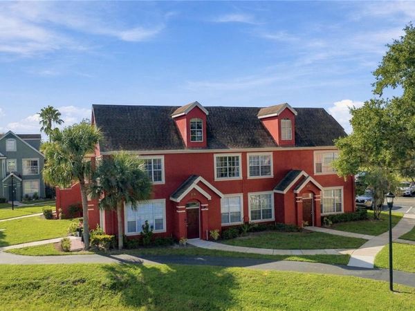 9570 LAKE CHASE ISLAND WAY, Unit 9570, TAMPA, FL 33626