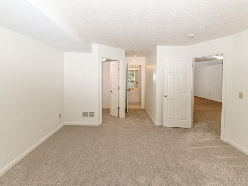 6528 Silverfox Drive, Cincinnati, OH 45230 Photo 44