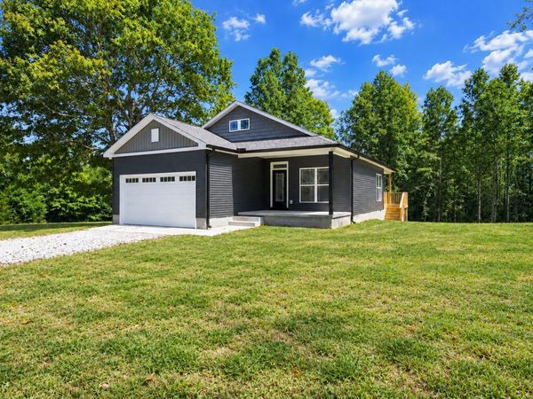 1063 Promise Land Road , Charlotte, TN 37036